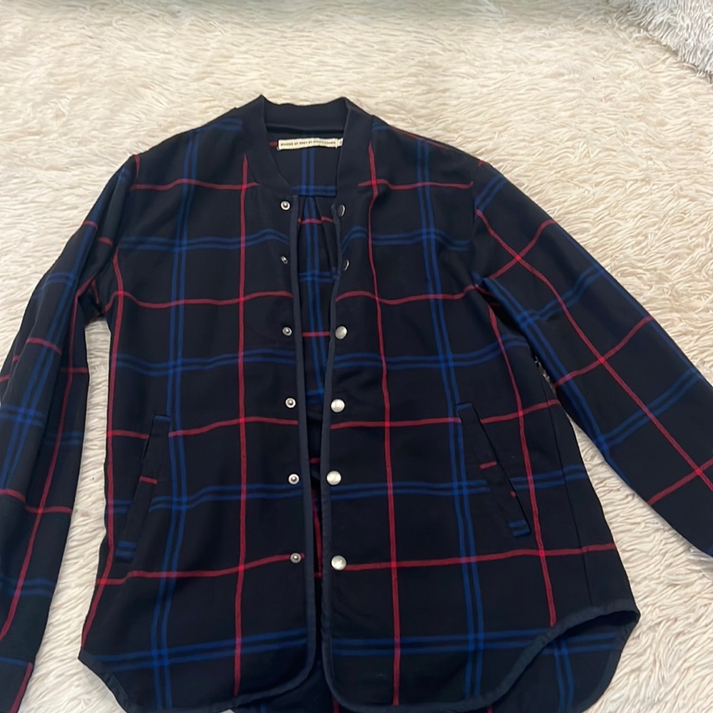 Mens button up plaid outerwear, size small, worn twice